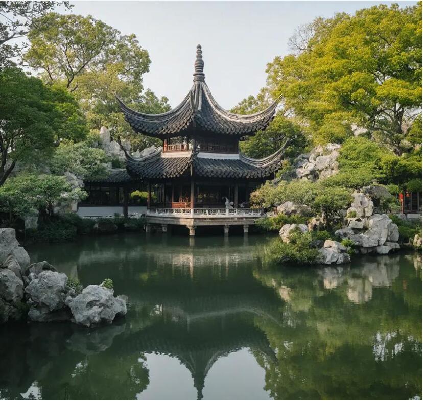 鞍山初夏餐饮有限公司